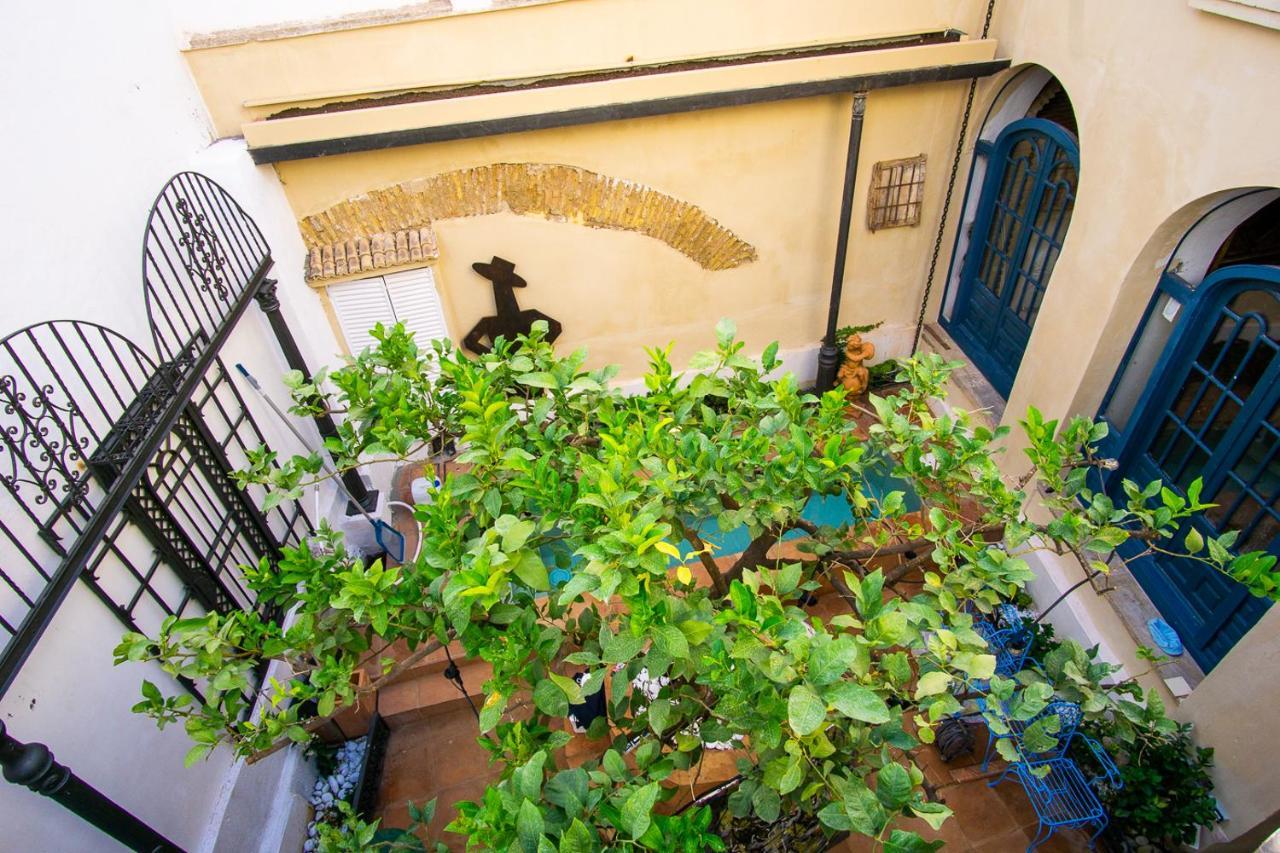 Apartamentos Sharis Jerez de la Frontera Luaran gambar