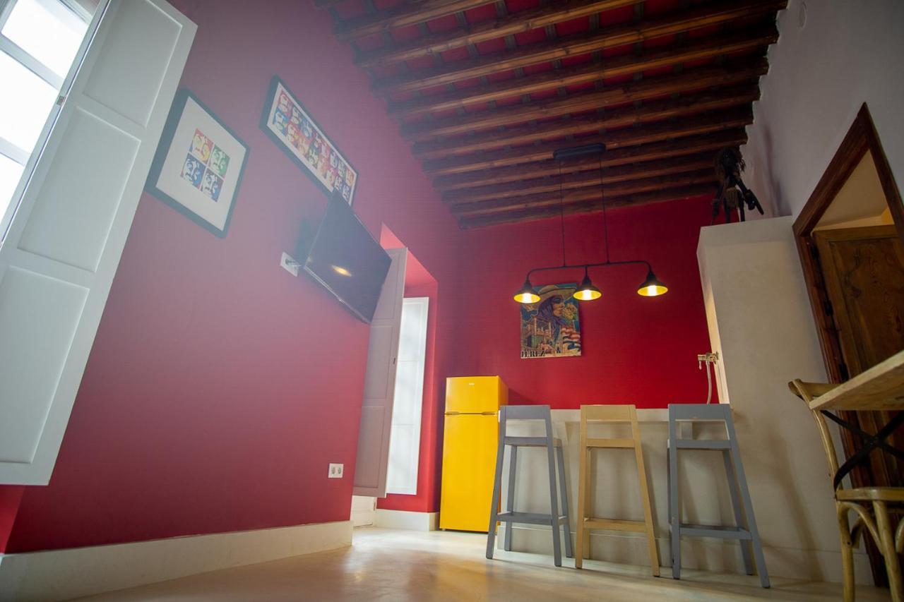 Apartamentos Sharis Jerez de la Frontera Luaran gambar