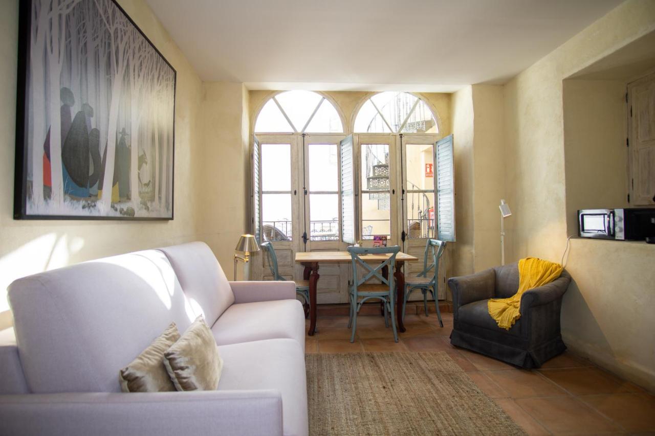 Apartamentos Sharis Jerez de la Frontera Luaran gambar