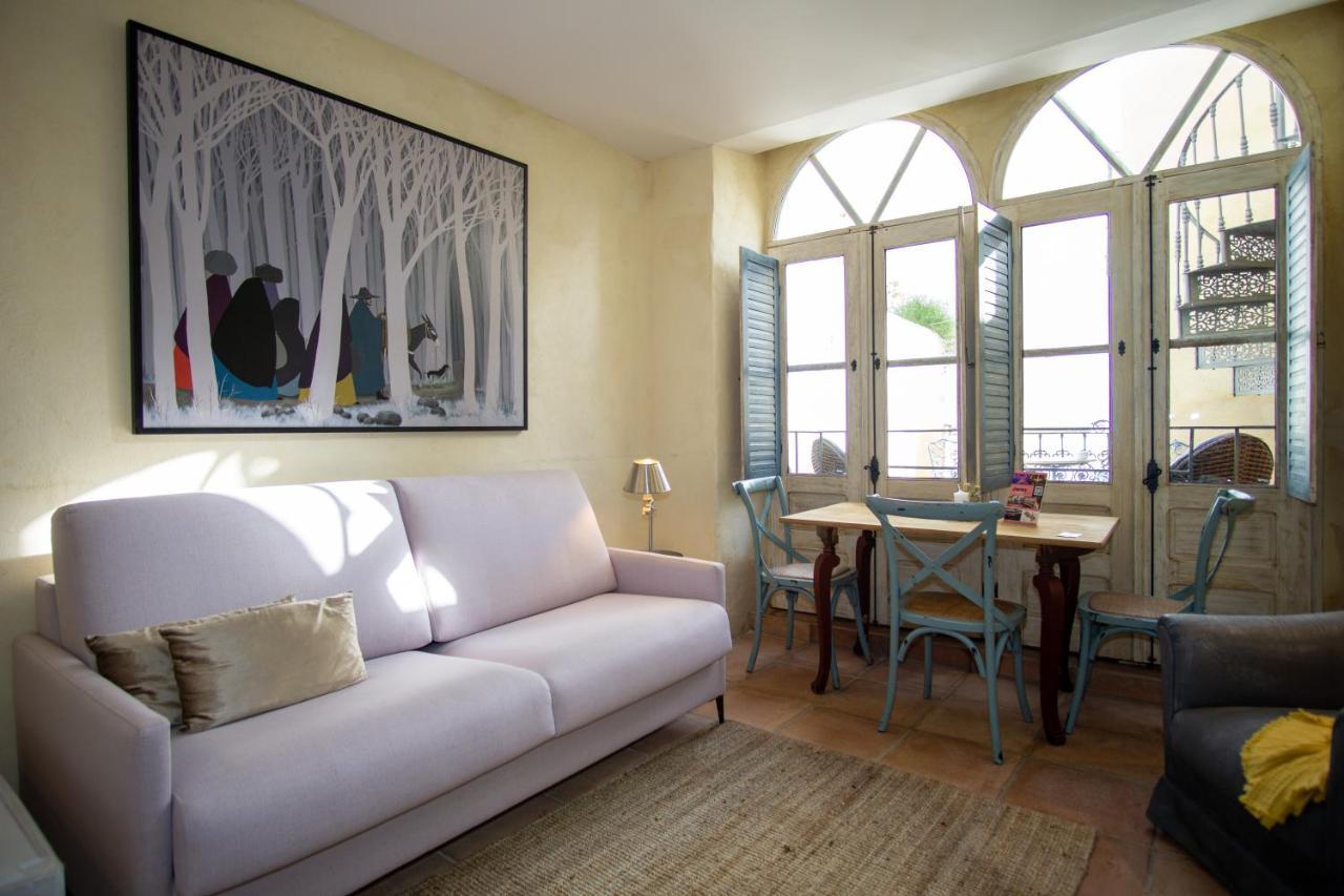 Apartamentos Sharis Jerez de la Frontera Luaran gambar